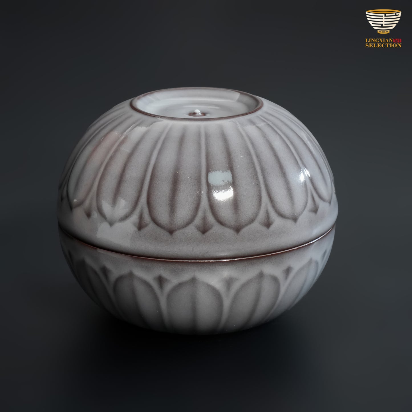 Wu Jun · Lotus Petal Powder Box｜Elegant Curves, Serene Form, Inspired by Purity