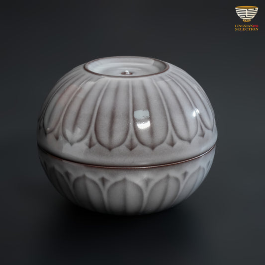 Wu Jun · Lotus Petal Powder Box｜Elegant Curves, Serene Form, Inspired by Purity