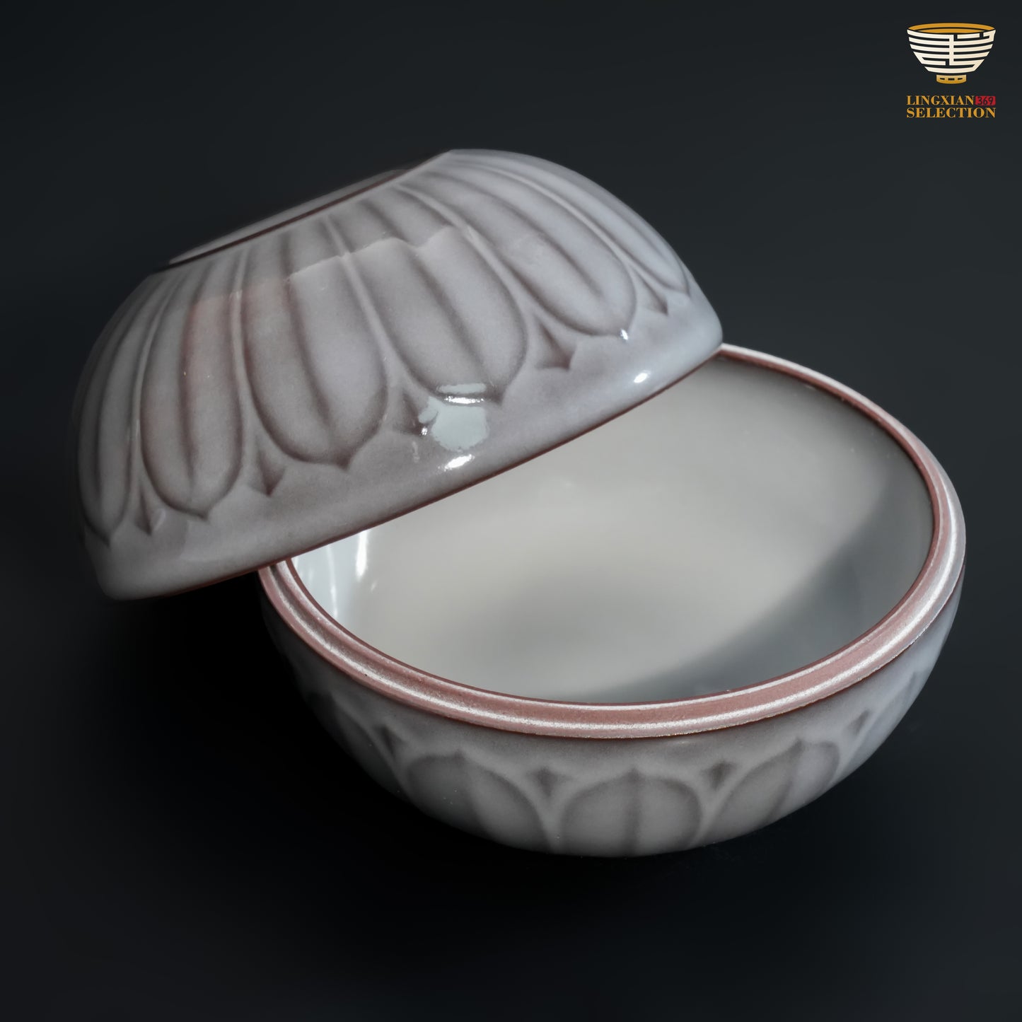 Wu Jun · Lotus Petal Powder Box｜Elegant Curves, Serene Form, Inspired by Purity