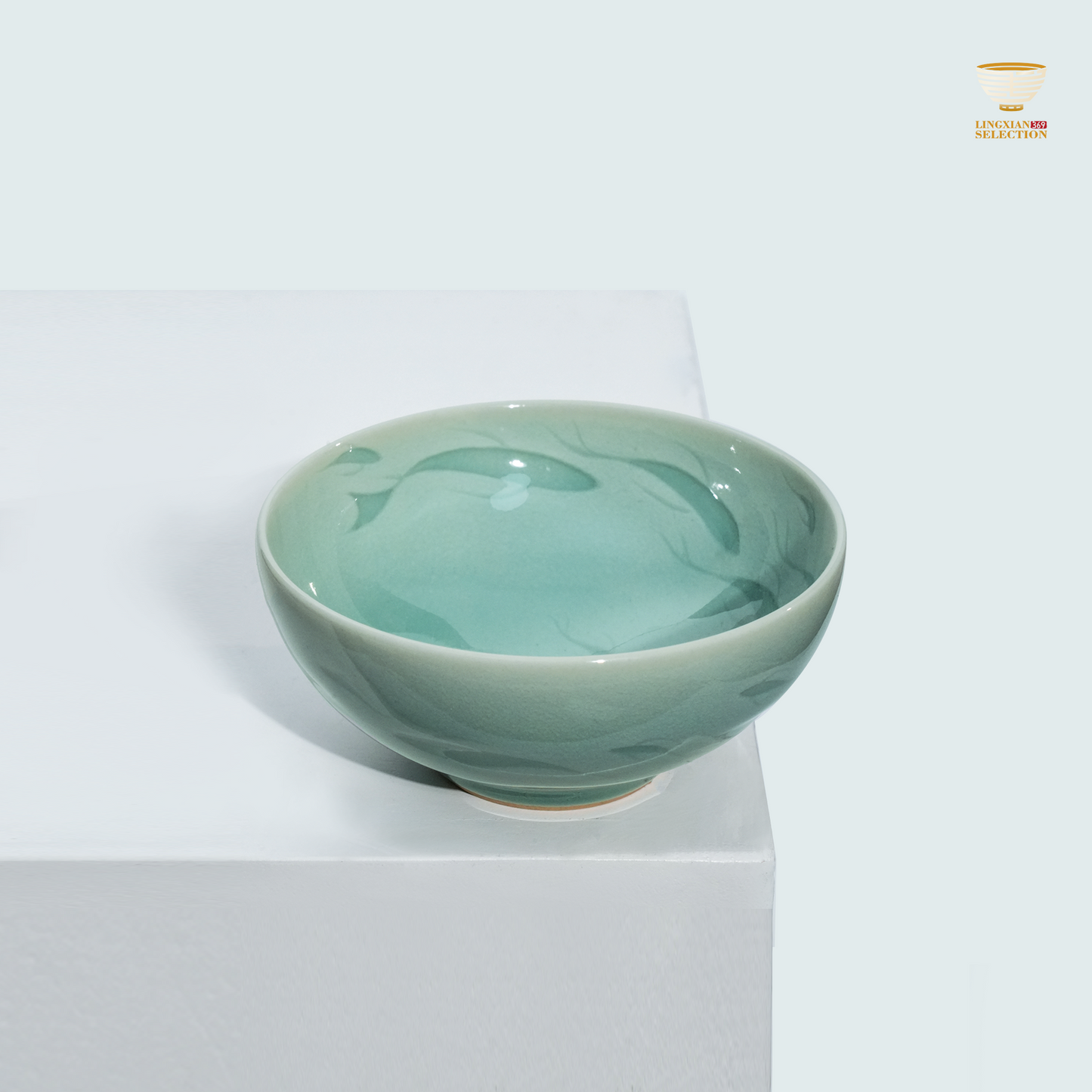 【Longquan Celadon by Liao Xinliang Big Fish & Begonia Teacup ｜A Masterpiece of Craftsmanship & Tea Aesthetic Collection】