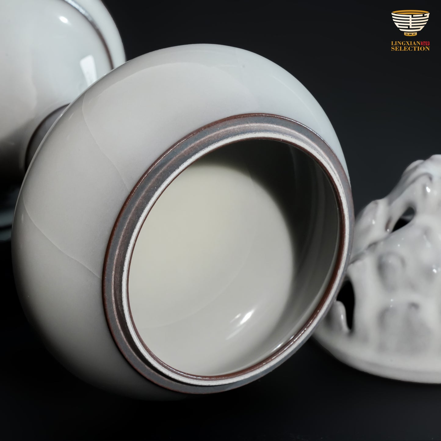 Wu Jun Boshan Incense Burner | Antique-Inspired Incense Vessel · Handmade Celadon Aromatherapy Burner · Mountain-Shaped Aesthetic Ornament