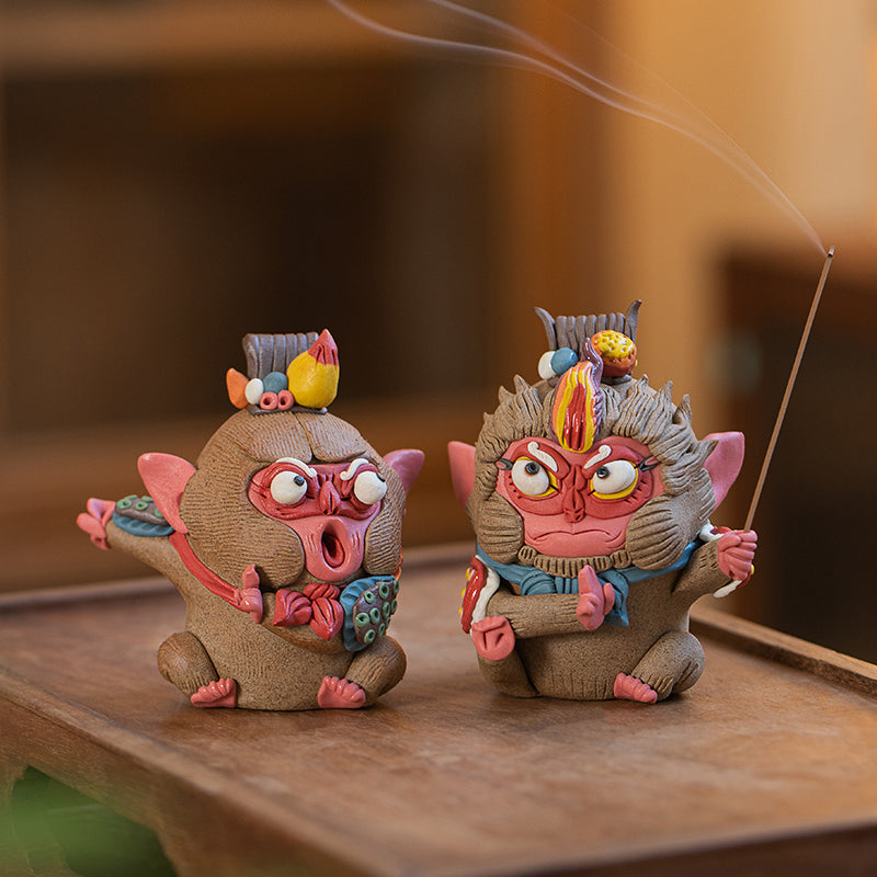 Monkey King Desk Ornament – Zodiac “Monkey King” Tea Pet & Incense Holder | Traditional Chinese Gift | Random Shape