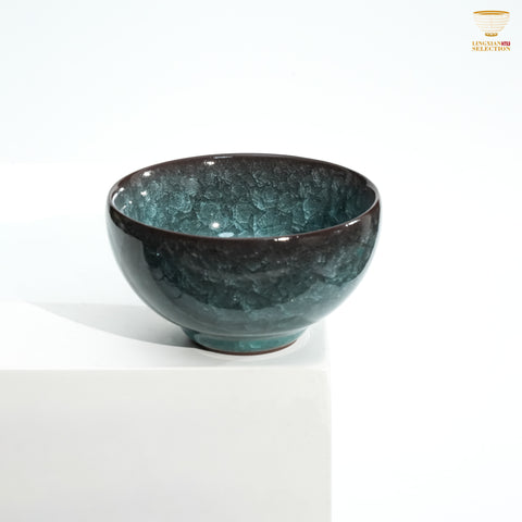 Jin Hongyang · Crackled Glaze Teacup｜Handcrafted High-Fired Porcelain · Glassy Texture · Zen-Inspired Teaware · Ideal for Tasting Tea