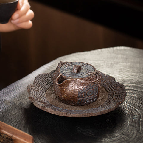 Jingdezhen Rustic Ceramic Tea Tray with Taotie Motif – Water-Storing Gongfu Tea Plate, Traditional Chinese Gift
