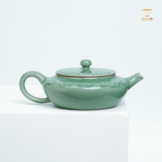 【Longquan Celadon by Liao Xinliang · Endless blessings and prosperity Teapot  ｜A Masterpiece of Craftsmanship & Tea Aesthetic Collection】