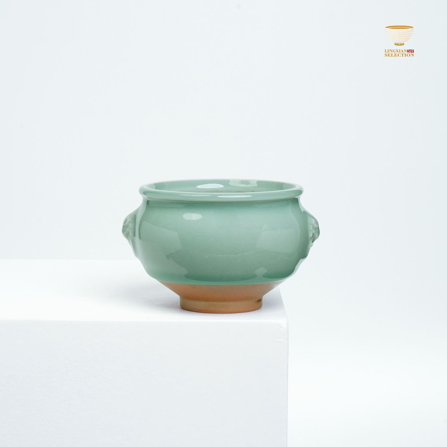【Longquan Celadon by Liao Xinliang ·Rising Winds and Flowing Waters Teacup｜A Masterpiece of Craftsmanship & Tea Aesthetic Collection】