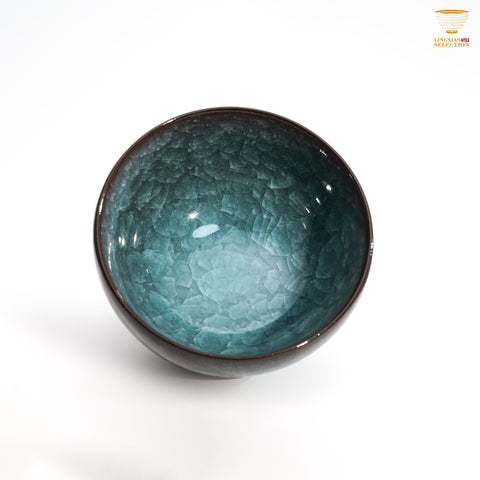 Jin Hongyang · Crackled Glaze Teacup｜Handcrafted High-Fired Porcelain · Glassy Texture · Zen-Inspired Teaware · Ideal for Tasting Tea
