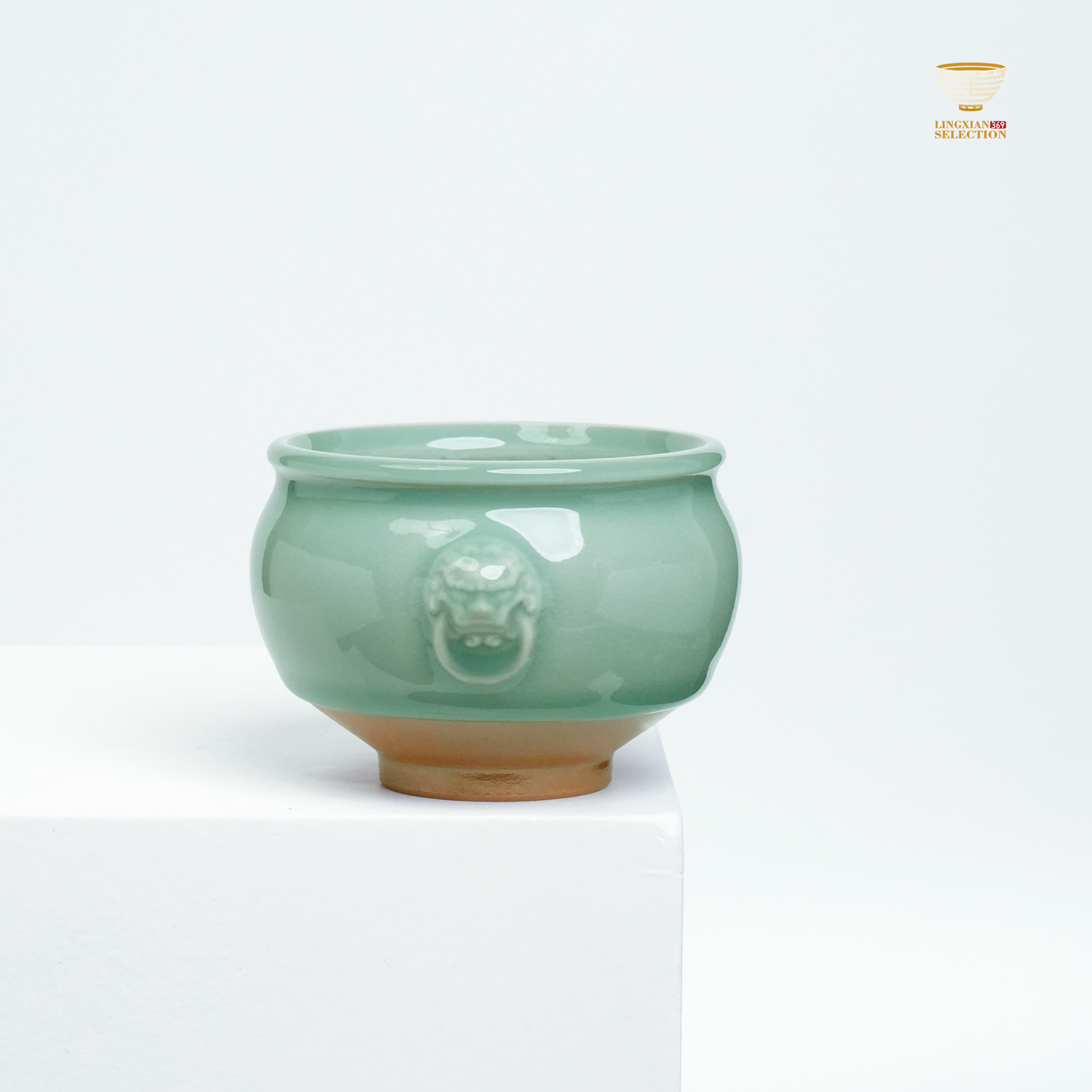 【Longquan Celadon by Liao Xinliang ·Rising Winds and Flowing Waters Teacup｜A Masterpiece of Craftsmanship & Tea Aesthetic Collection】