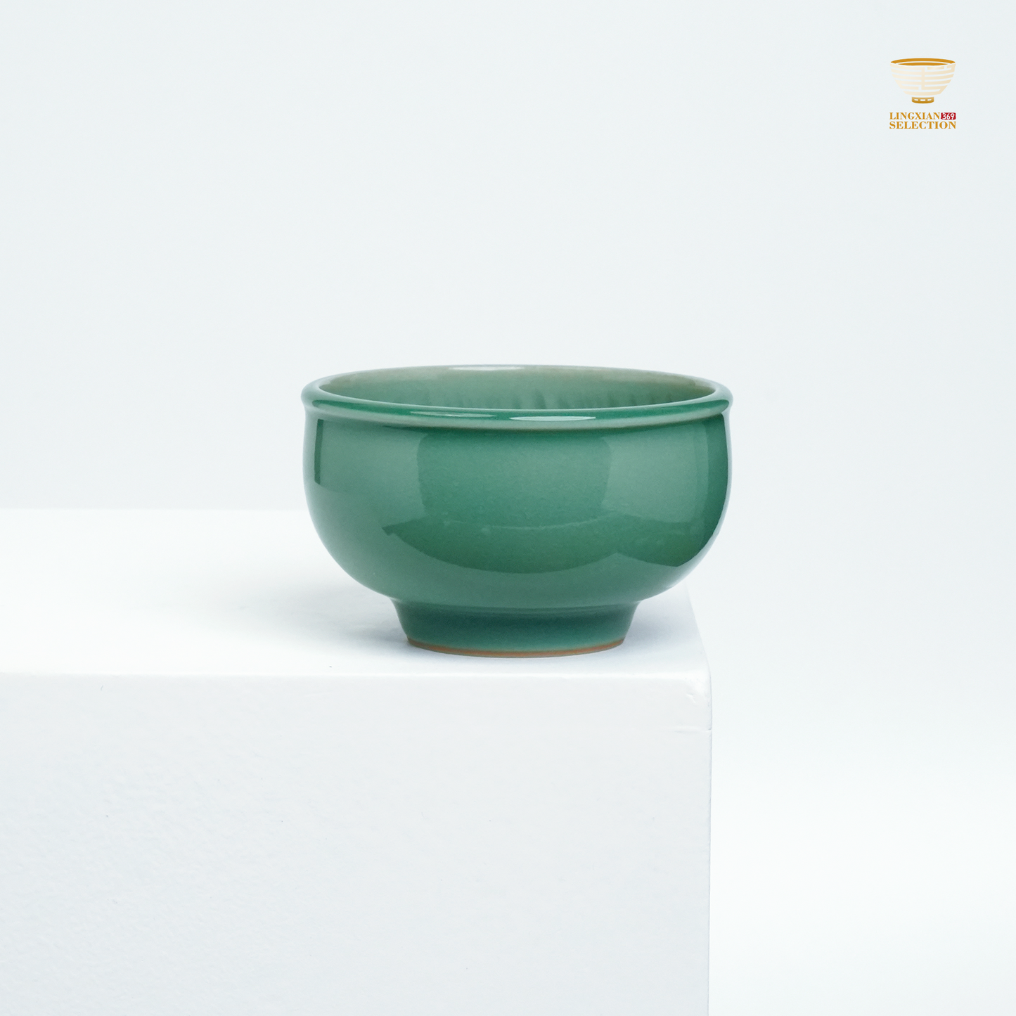 【Longquan Celadon by Liao Xinliang ·Rising Winds and Flowing Waters Teacup｜A Masterpiece of Craftsmanship & Tea Aesthetic Collection】