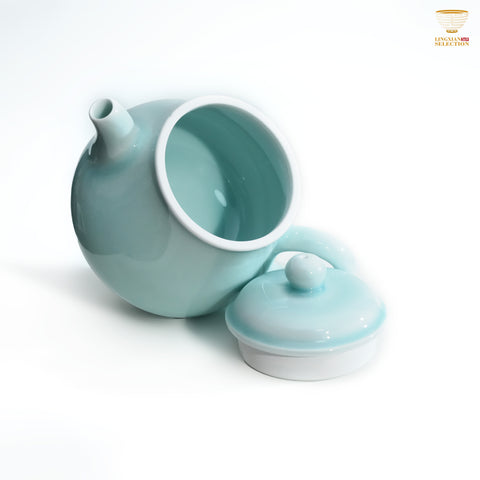 Jin Hongyang · Celadon Pink Blue Series Teapot｜Velvety Glaze · Handcrafted Form · Minimalist Silhouette · An Elegant Choice for Everyday Brewing