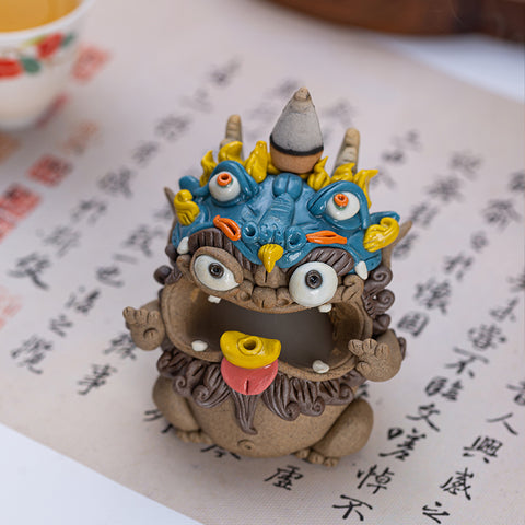 Porcelain Zodiac Dragon Knight Pixiu Figurine – Auspicious Tea Pet & Backflow Incense Burner | Traditional Chinese Gift
