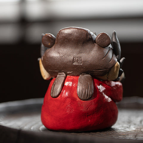 Ceramic Kung Fu Tea Pet – Zhong Kui Figurine & Incense Holder | Backflow & Stick Burner | Traditional Chinese Tea Gift