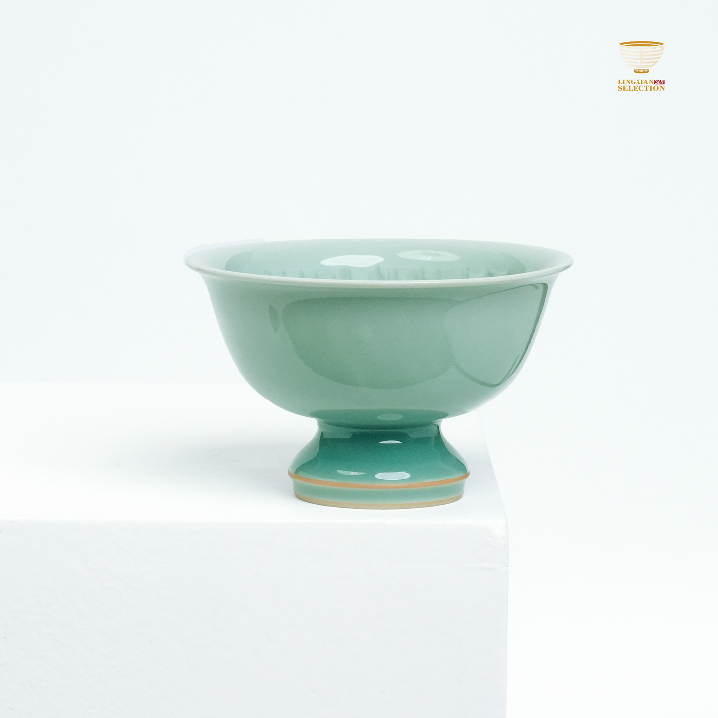 【Longquan Celadon by Liao Xinliang ·Rising Winds and Flowing Waters Teacup｜A Masterpiece of Craftsmanship & Tea Aesthetic Collection】