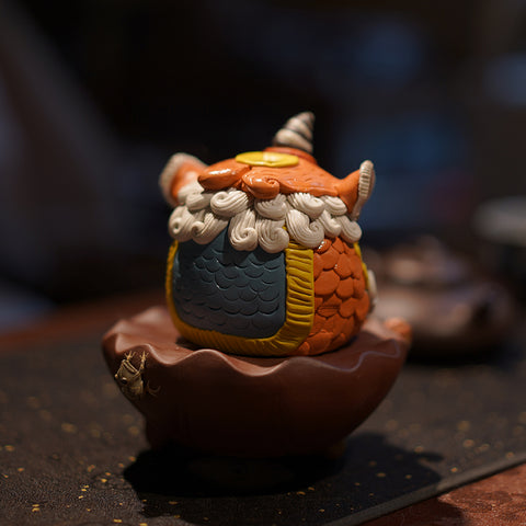 Chinese Lion Dance-Inspired Tea Pet – Backflow Incense Burner | Jingdezhen Porcelain | Traditional Chinese Gift