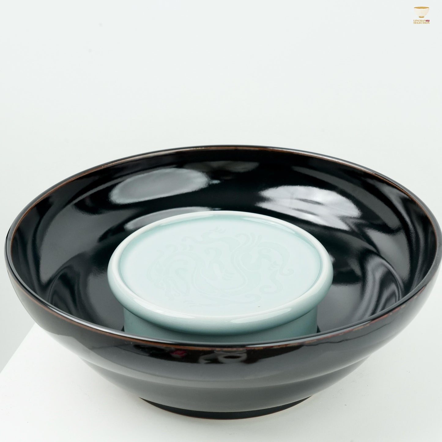 [Huang Can Celadon | Black Glaze Elegance] Handcrafted Chinese Teaware– Shadow Celadon Water tank with Dragon Relief Saucer ｜High-Fired Porcelain · Oriental Aesthetics · Collectible Quality Drinkware