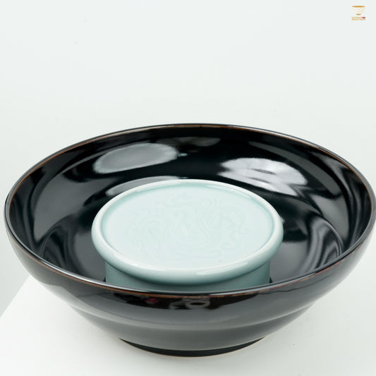 [Huang Can Celadon | Black Glaze Elegance] Handcrafted Chinese Teaware– Shadow Celadon Water tank with Dragon Relief Saucer ｜High-Fired Porcelain · Oriental Aesthetics · Collectible Quality Drinkware