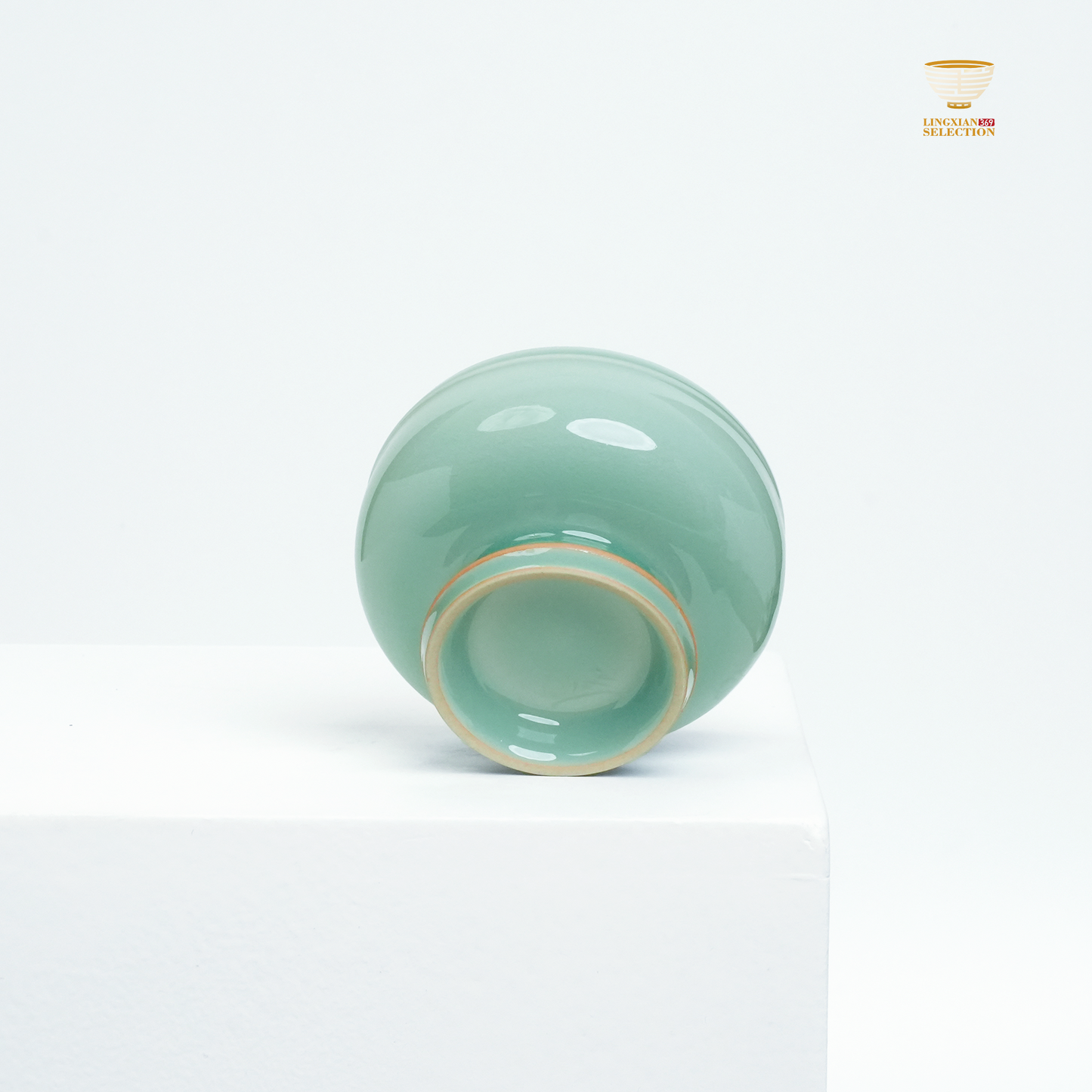 【Longquan Celadon by Liao Xinliang · Butterfly Teacup｜A Masterpiece of Craftsmanship & Tea Aesthetic Collection】