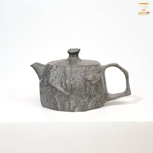 【Hunan An Hua Tillite Stone Hand-Carved Teapot】 Glacial Rock Teapot ｜Hand-Carved Natural Stone｜Water Purification Effect｜Translucent Texture｜Oriental Tea Aesthetic