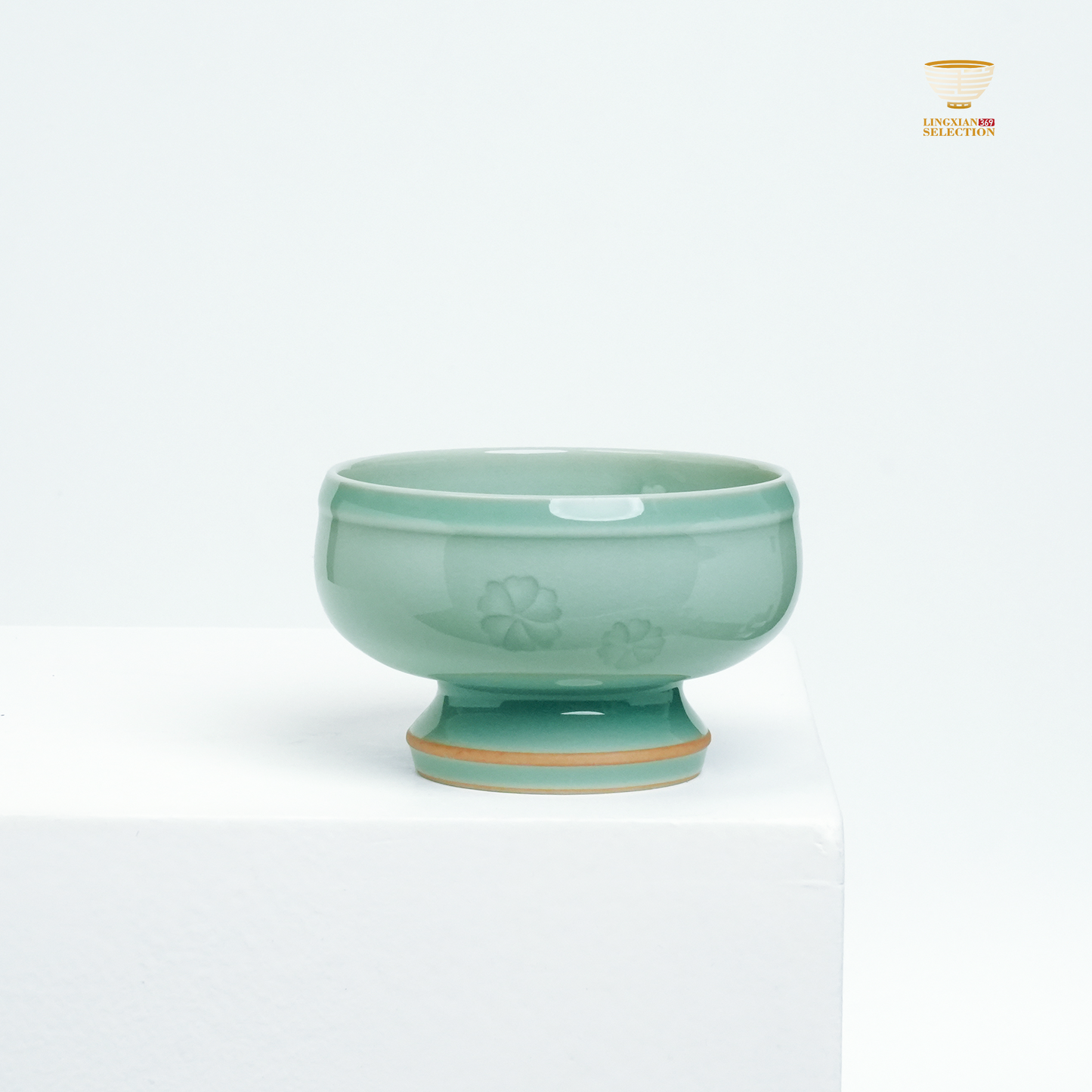 【Longquan Celadon by Liao Xinliang · Butterfly Teacup｜A Masterpiece of Craftsmanship & Tea Aesthetic Collection】