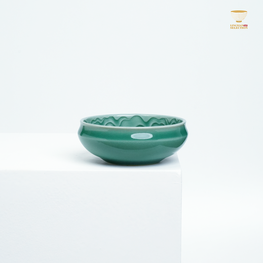 【Longquan Celadon by Liao Xinliang · Endless blessings and prosperity Teacup  ｜A Masterpiece of Craftsmanship & Tea Aesthetic Collection】