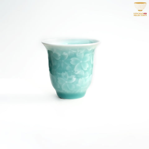 Jin Hongyang · Celadon Pink Blue Bloom Teacup｜Handcrafted High-Fired Porcelain · Subtle Floral Motif · Elegant Silhouette · Refined Tea Tasting Choice