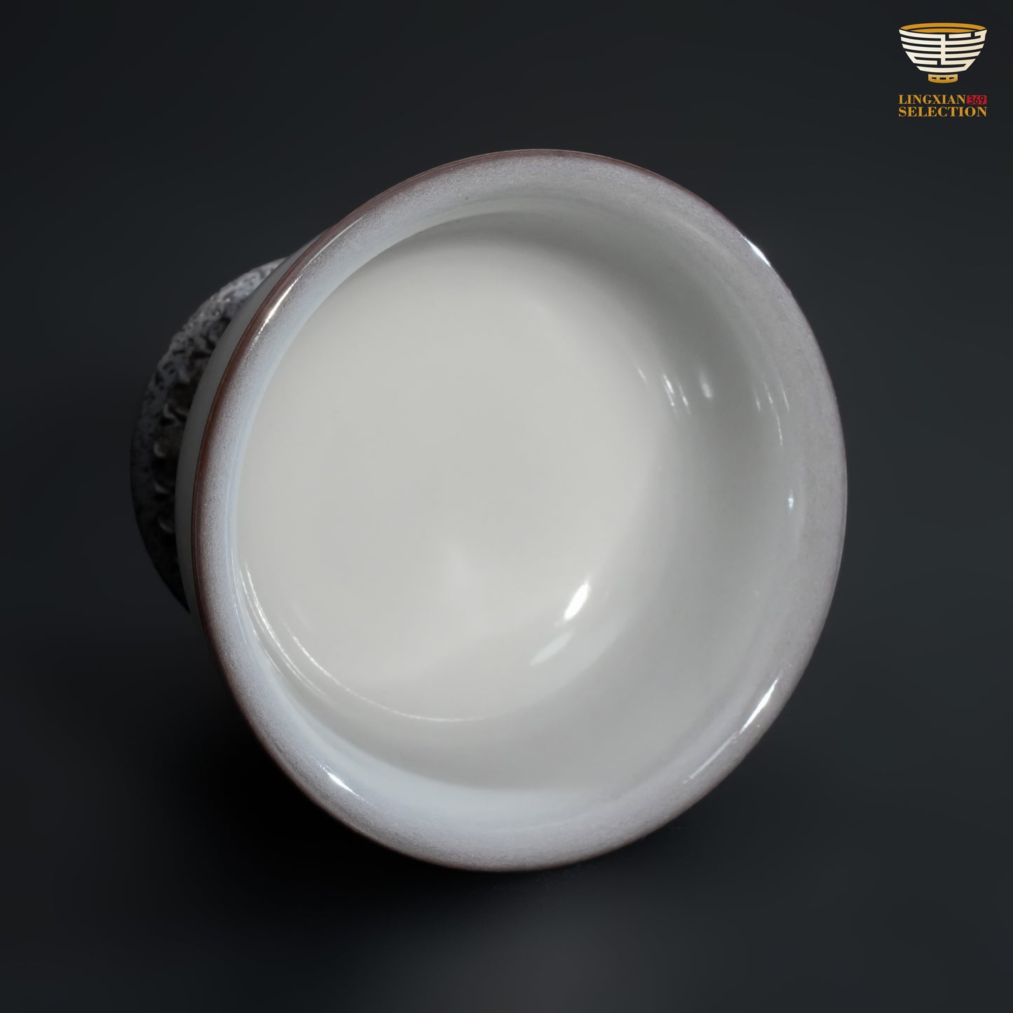 Wu Jun · Stemmed Lotus Pedestal Cup｜Stone-Inspired Base, Pure Glaze, A Vessel of Contemplation