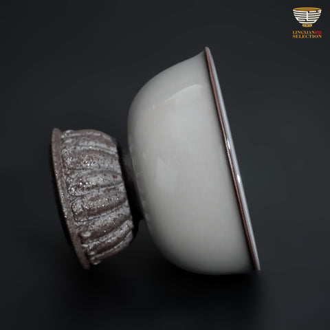 Wu Jun · Stemmed Lotus Pedestal Cup｜Stone-Inspired Base, Pure Glaze, A Vessel of Contemplation