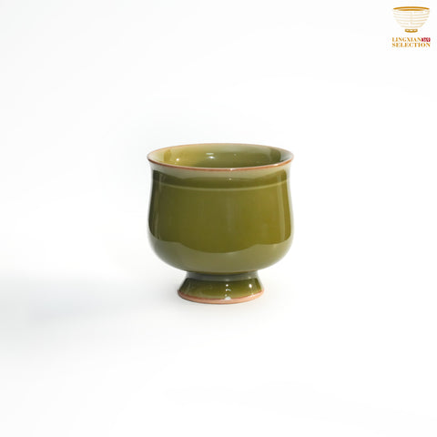 Jin Hongyang · Plum-Green Series Teacup｜Elegant Official Glaze · Handcrafted Artistry · Timeless Heritage Revived · A Curated Choice for the Tea Table