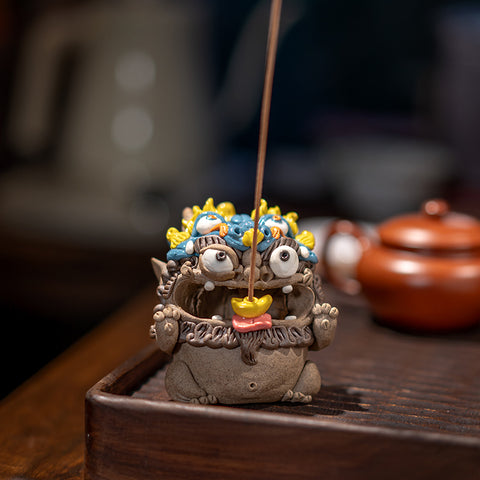 Porcelain Zodiac Dragon Knight Pixiu Figurine – Auspicious Tea Pet & Backflow Incense Burner | Traditional Chinese Gift