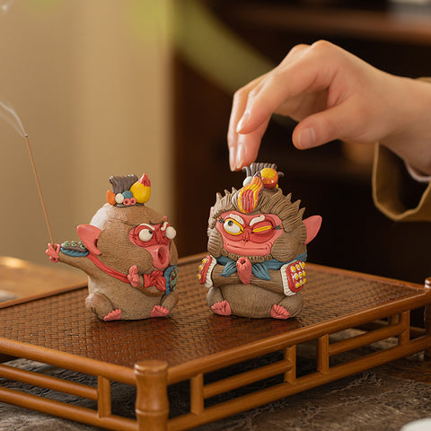 Monkey King Desk Ornament – Zodiac “Monkey King” Tea Pet & Incense Holder | Traditional Chinese Gift | Random Shape