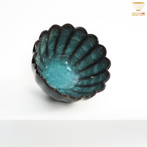 Jin Hongyang · Crackled Glaze Teacup｜Handcrafted High-Fired Porcelain · Glassy Texture · Zen-Inspired Teaware · Ideal for Tasting Tea