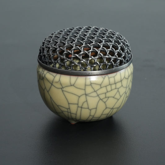 【Longquan Celadon · Master Wu Jun】Ge Kiln Incense Burner ｜Crackle Glaze Handmade Ceramic Aroma Vessel for Tea & Incense Rituals