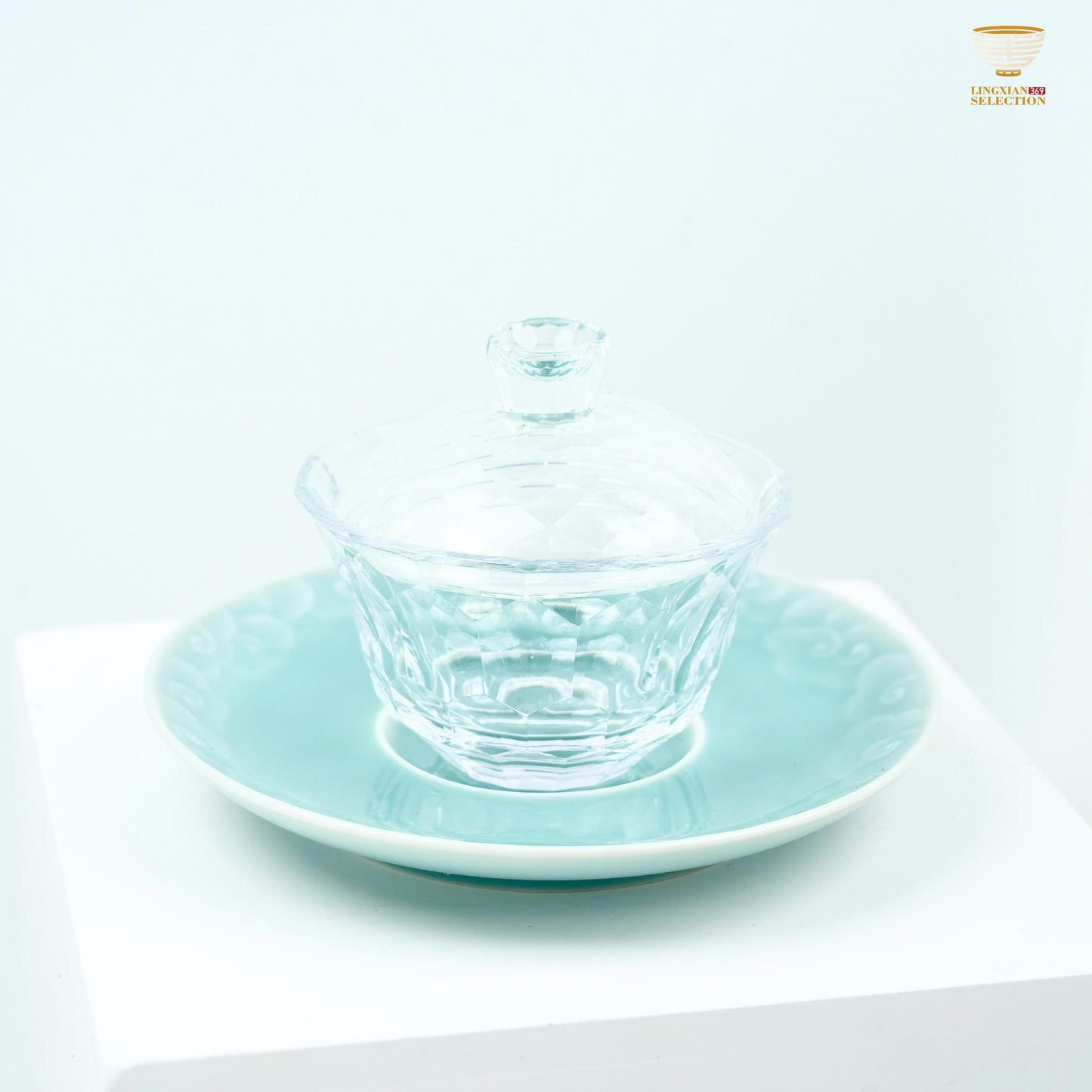 Master Lei Huixian Celadon Gaiwan with Peony Relief｜Glass Body & Carved Porcelain Lid/Saucer｜Elegant Fusion Tea Bowl for Gongfu Brewing