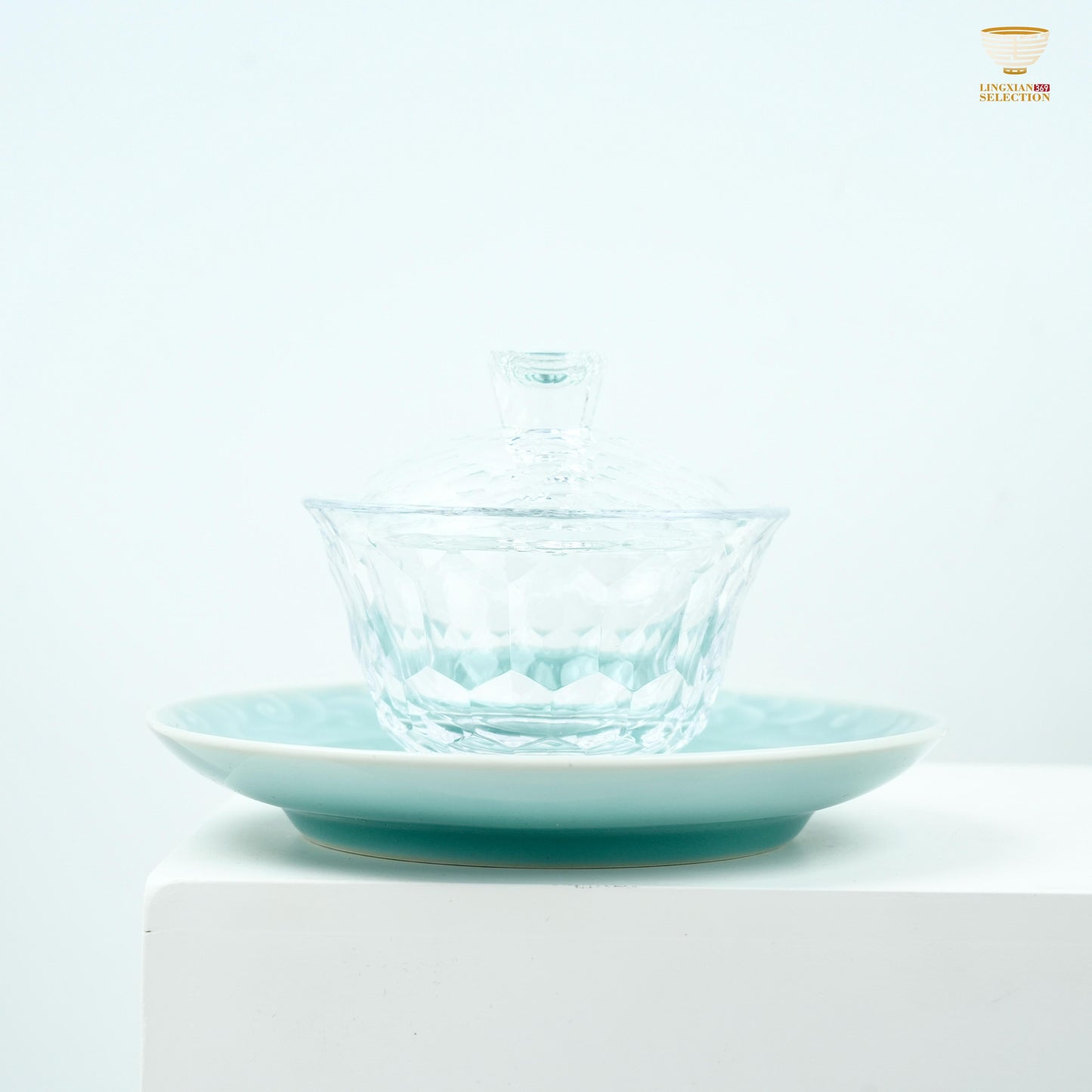 Master Lei Huixian Celadon Gaiwan with Peony Relief｜Glass Body & Carved Porcelain Lid/Saucer｜Elegant Fusion Tea Bowl for Gongfu Brewing